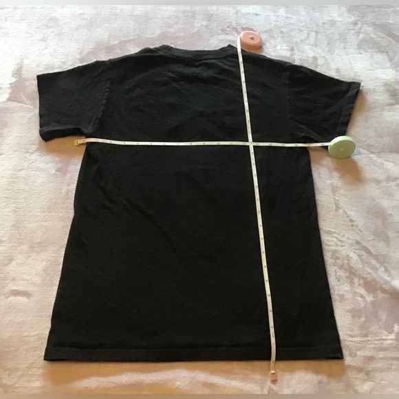 ✨✨ Nintendo “Out Of Control” Tee Size S ✨✨ - Picture 4 of 4